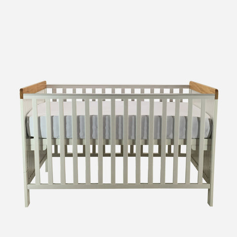 Cuddlebug Fontana 2-In-1 Convertible Crib 28X52 Honey